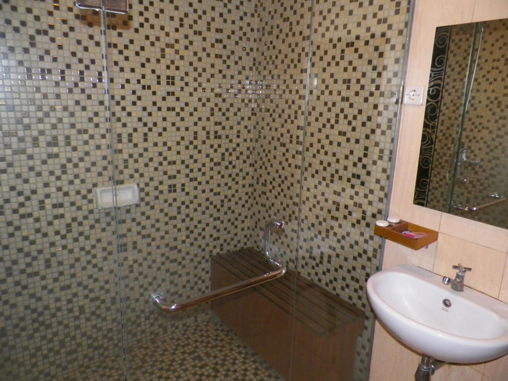 باندونج Ariandri Boutique Guesthouse الغرفة الصورة
